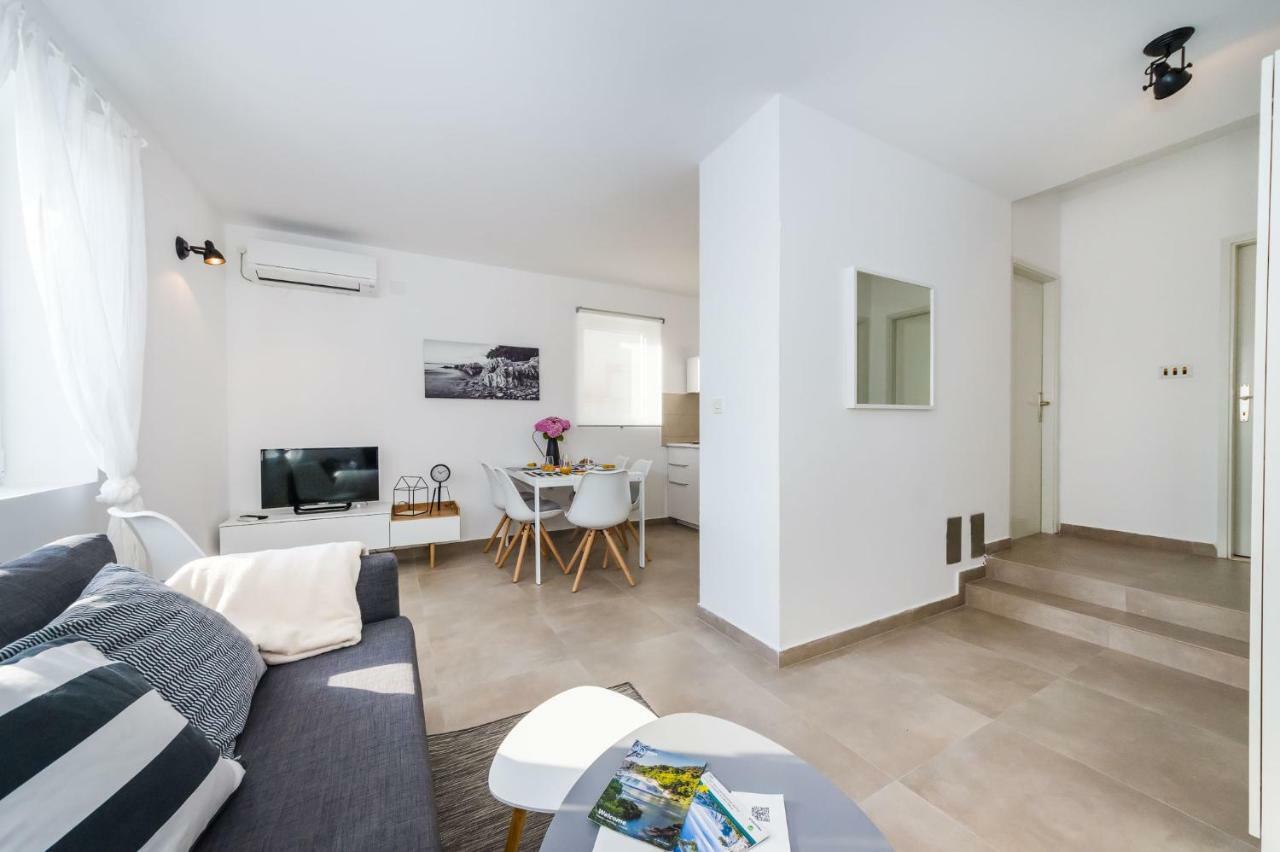 Sestrice Apartment