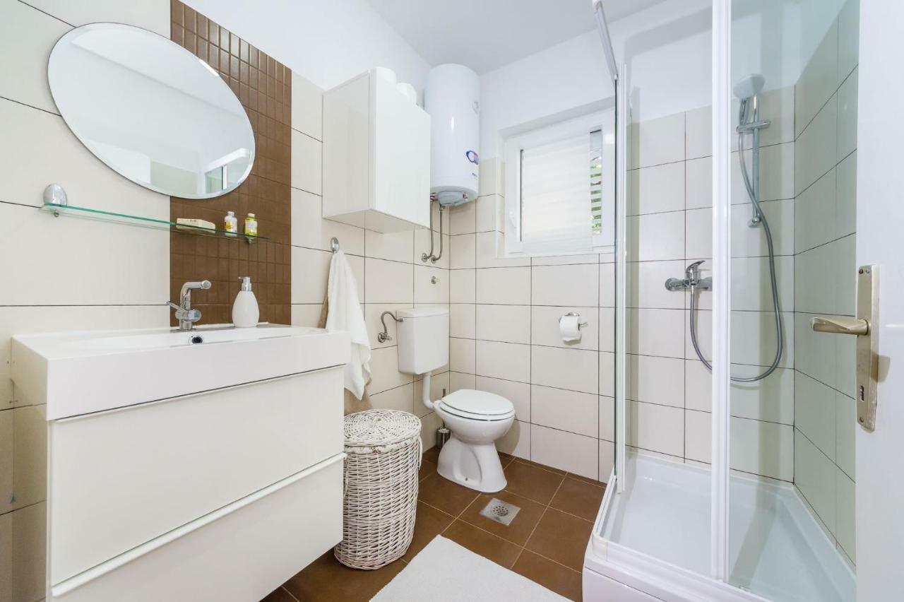 Sestrice Apartment *