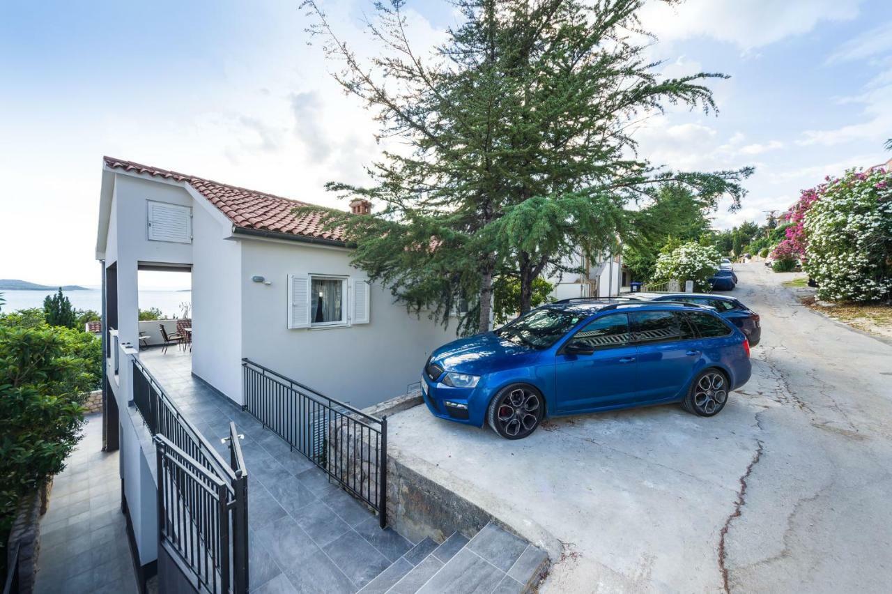 Apartment Sestrice Drage